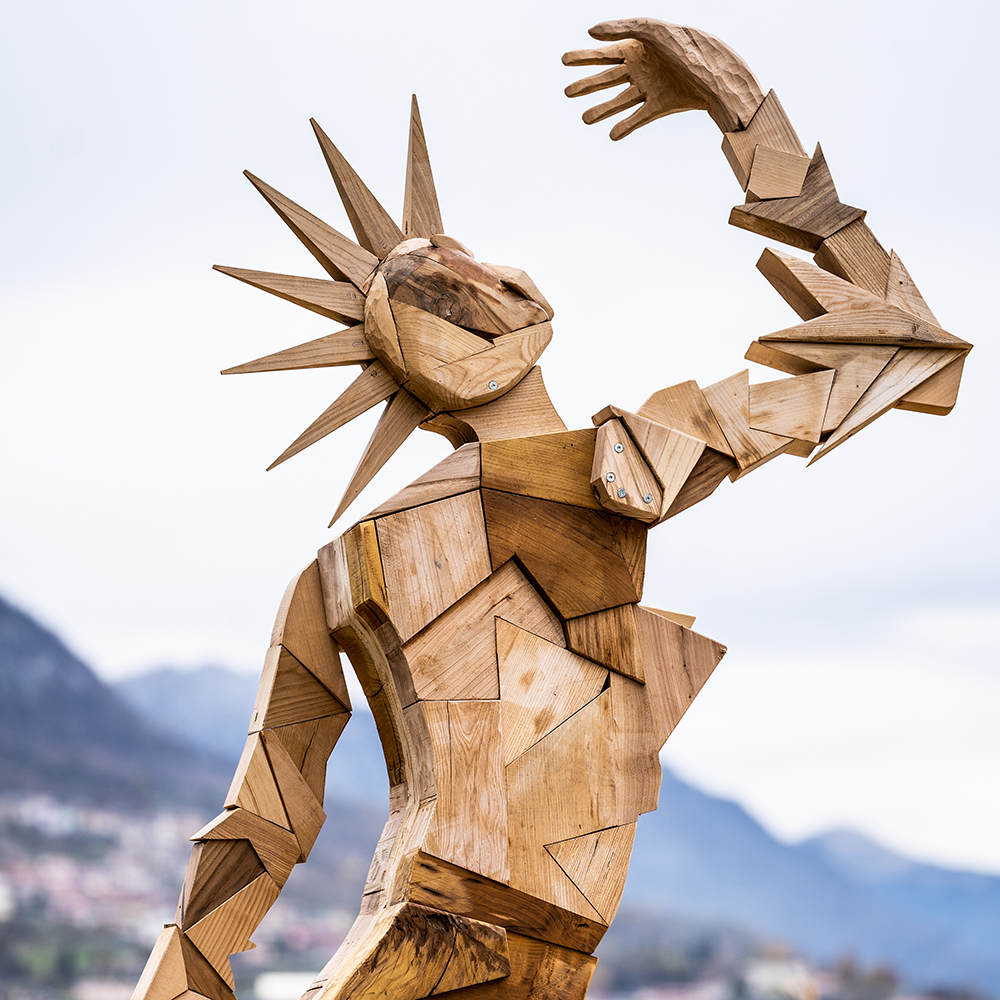 Scultura in Legno Palco Scenico